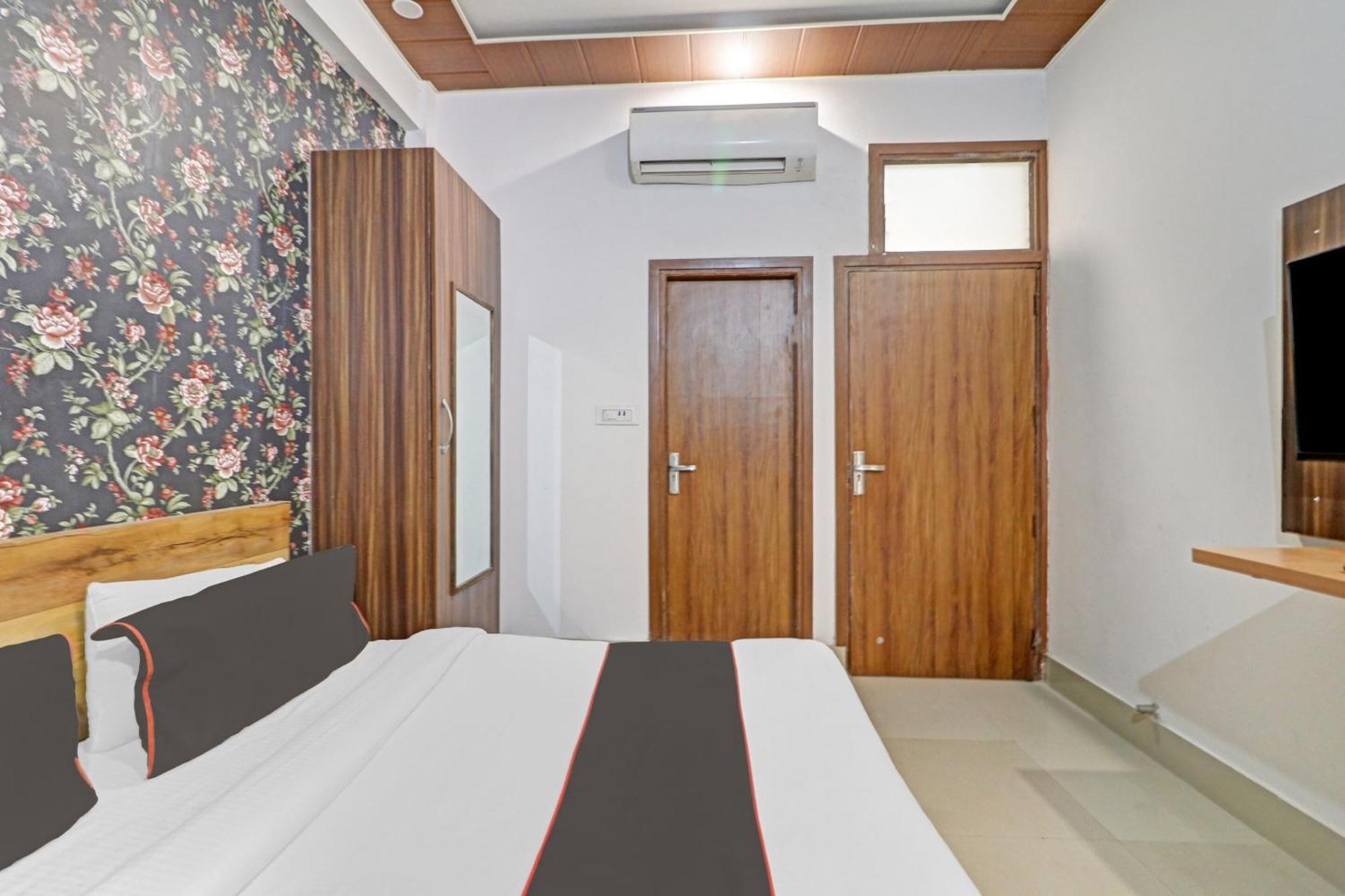 Hotel O Star Ki Нью-Дели Экстерьер фото